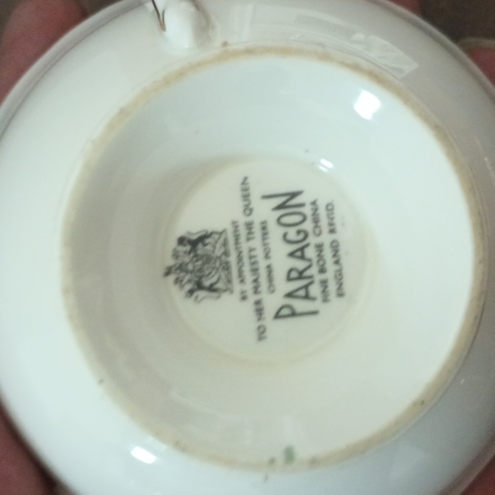 Vintage PARAGON Fine Bone China Tea Cup And Saucer - Picture 4 of 4